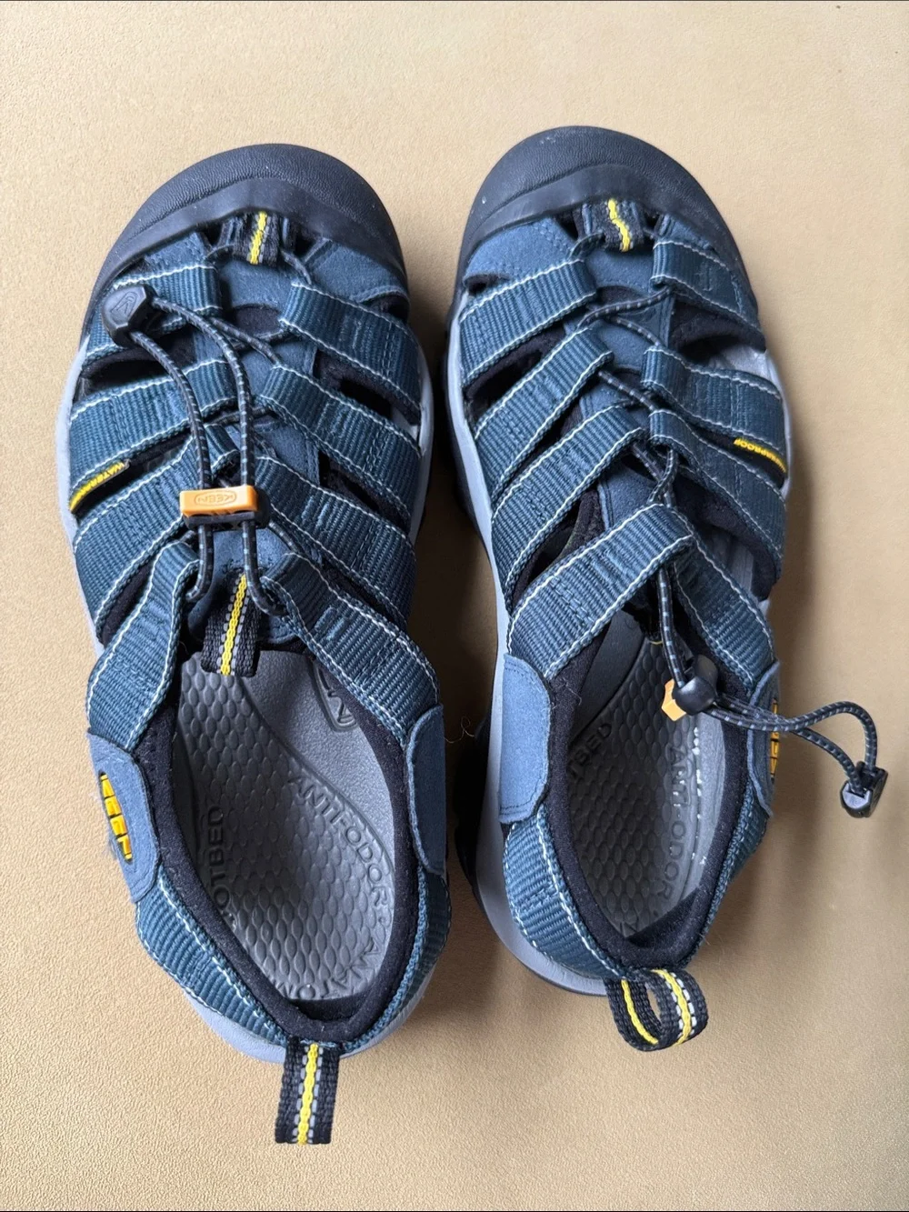 KEEN H2 sandals